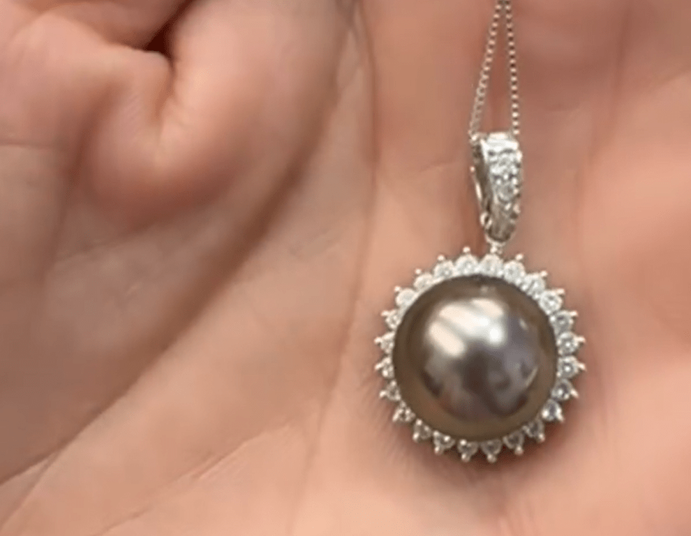 The Unique Charm of Black Pearls That Captivates Collectors - jewerly store in metairie