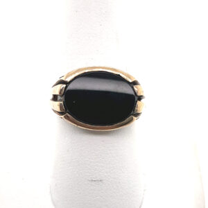 Onyx Ring in 10KYG