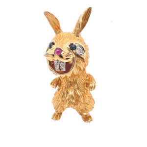 Smiling Rabbit Brooch in 14KYG
