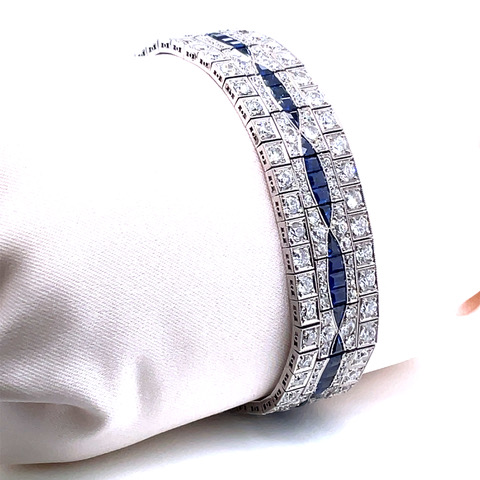 Antique Diamond and Sapphire Bracelet in Platinum - Image 3