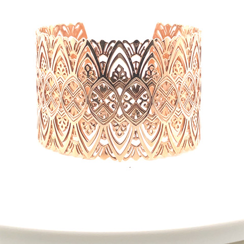 Mia Patterned Cuff in 14KRG